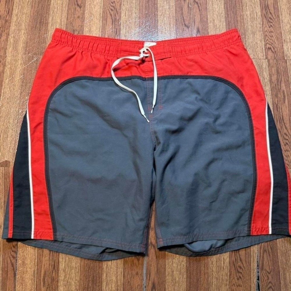Nike Grey Red Vintage‎ Retro Tech Sportswear Beach Running Shorts Fits XXL